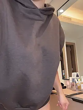 alexademie1 online show from March 18, 2026, 3:04 pm