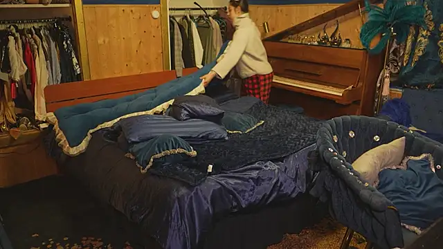 Snapshot of VanessaDoyle chatting on March 3, 2026, 2:39 am VanessaDoyle online show from March 3, 2026, 2:39 am