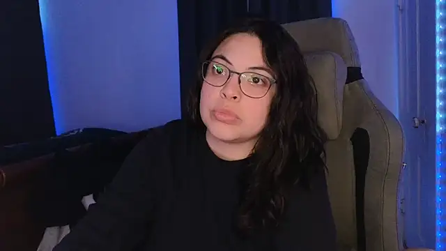 drizzypeach602 online show from December 20, 2025, 5:47 am