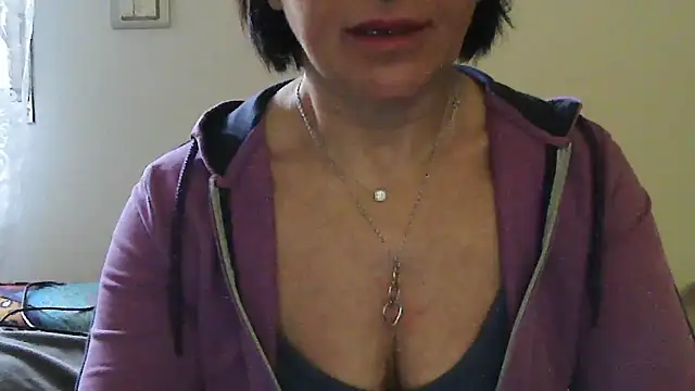 Snapshot of Althea_Love chatting on February 19, 2026, 9:16 am Althea Love online show from February 19, 2026, 9:16 am