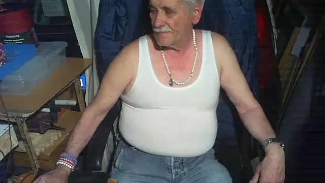 Snapshot of nonnomaturobisex chatting on May 27, 2026, 5:43 pm nonnomaturobisex online show from May 27, 2026, 5:43 pm
