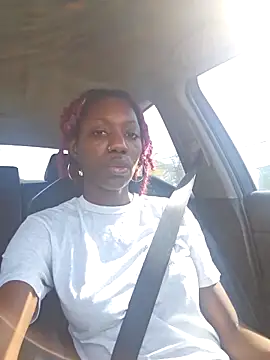 oliviaprettypussy online show from March 22, 2026, 7:50 pm