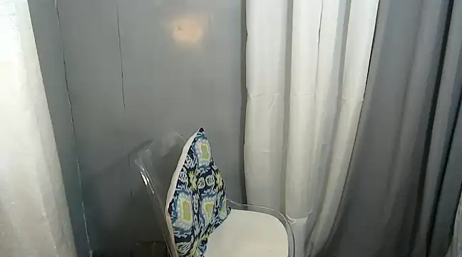 Snapshot of Delicate_Savannah chatting on December 10, 2024, 4:45 am Delicate Savannah online show from December 10, 2024, 4:45 am