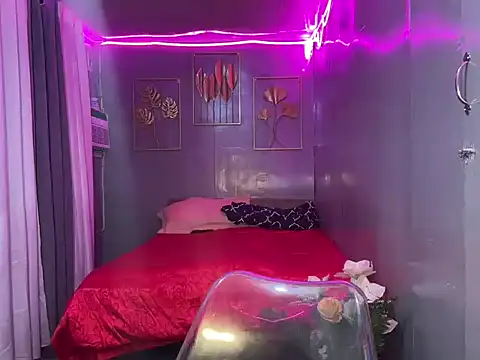 Snapshot of Delicate_Savannah chatting on September 9, 2025, 3:17 am Delicate Savannah online show from September 9, 2025, 3:17 am