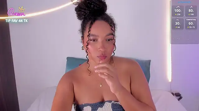 cloe 25 online show from February 19, 2026, 10:28 pm