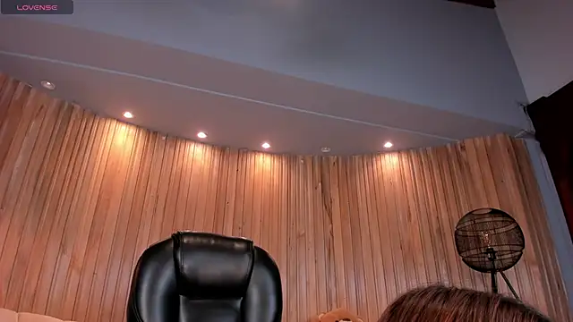 Snapshot of LexieWayne chatting on February 1, 2025, 3:28 pm LexieWayne online show from February 1, 2025, 3:28 pm