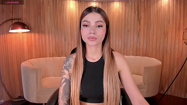 Snapshot of LexieWayne chatting on February 14, 2025, 8:05 pm LexieWayne online show from February 14, 2025, 8:05 pm