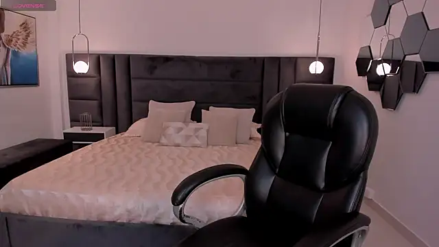 Snapshot of LexieWayne chatting on February 17, 2025, 7:21 pm LexieWayne online show from February 17, 2025, 7:21 pm