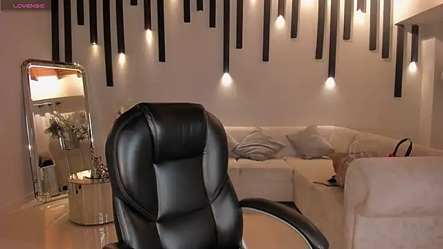 Snapshot of LexieWayne chatting on March 13, 2025, 7:39 pm LexieWayne online show from March 13, 2025, 7:39 pm