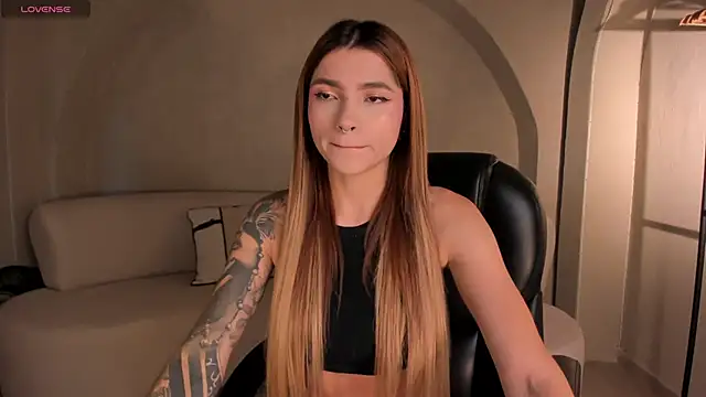 Snapshot of LexieWayne chatting on September 27, 2025, 12:43 pm LexieWayne online show from September 27, 2025, 12:43 pm