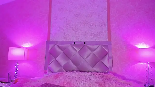 Snapshot of AntonellaRossi chatting on November 24, 2025, 7:46 pm AntonellaRossi online show from November 24, 2025, 7:46 pm