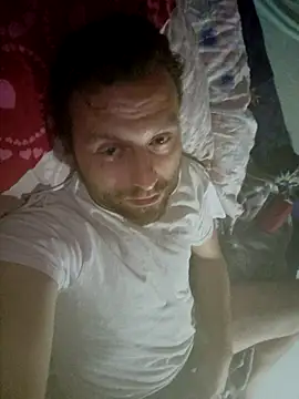 Snapshot of HouseOfCums chatting on October 30, 2025, 5:20 am HouseOfCums online show from October 30, 2025, 5:20 am