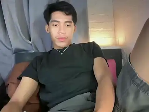 Lightjt04 online show from April 19, 2026, 2:38 pm