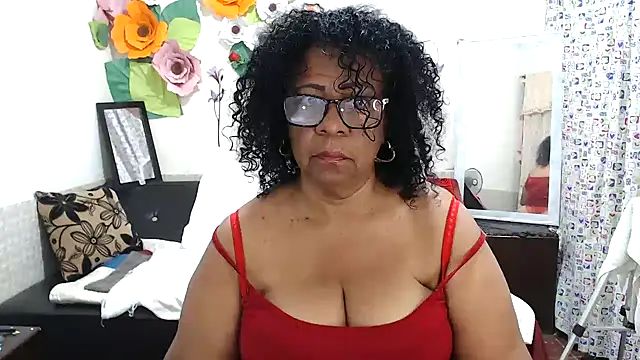 Snapshot of Yayis-hot-sexyw chatting on February 9, 2025, 9:17 pm Yayis-hot-sexyw online show from February 9, 2025, 9:17 pm