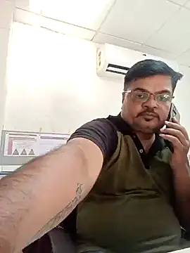 Snapshot of Desi_Londa_143 chatting on November 15, 2025, 10:23 am Desi Londa 143 online show from November 15, 2025, 10:23 am