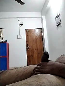 Snapshot of Desi_Londa_143 chatting on November 18, 2025, 4:44 pm Desi Londa 143 online show from November 18, 2025, 4:44 pm