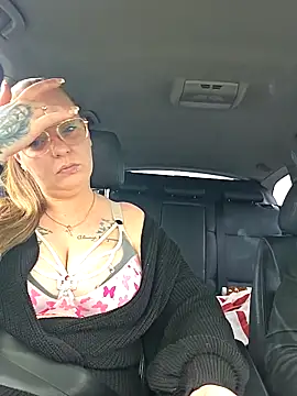 Melissa1994- online show from April 18, 2026, 3:05 pm