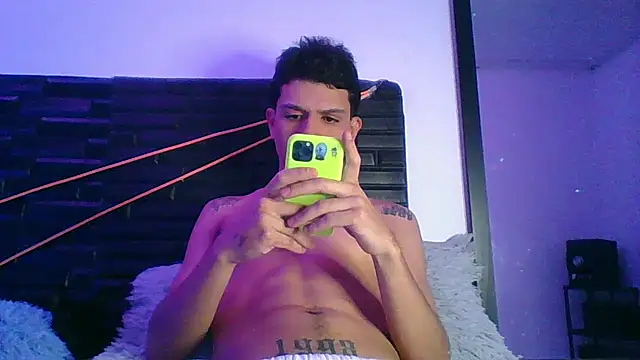 andersonZ998 online show from October 16, 2025, 4:57 am