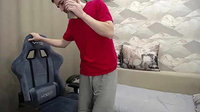 SerzhKorol1 online show from November 20, 2025, 4:56 am