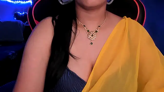 Snapshot of South_indian_tickly chatting on July 13, 2026, 2:09 pm South indian tickly online show from July 13, 2026, 2:09 pm