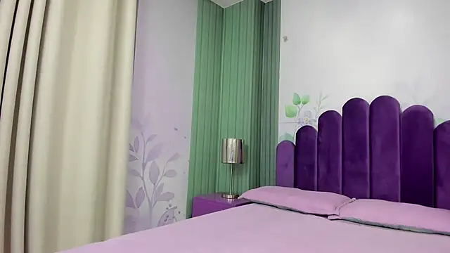 Snapshot of sexy__skinny4u chatting on February 15, 2025, 10:11 am sexy  skinny4u online show from February 15, 2025, 10:11 am