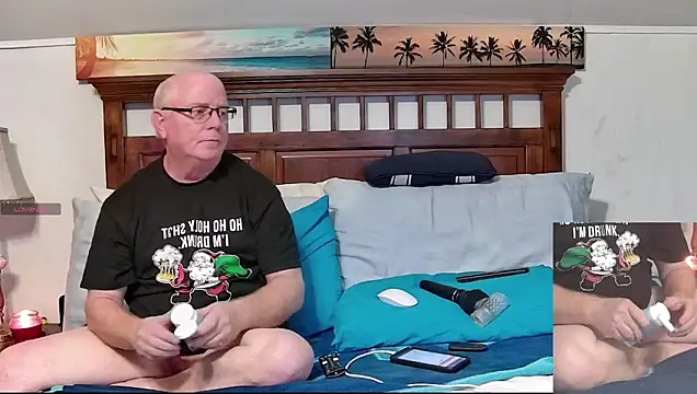 Snapshot of bigspike1960 chatting on December 23, 2024, 5:22 pm bigspike1960 online show from December 23, 2024, 5:22 pm