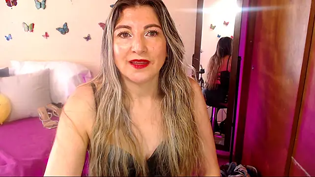 Jolie-Mature online show from February 24, 2026, 8:07 pm