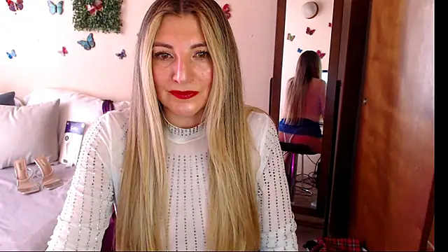 Snapshot of Jolie-Mature chatting on June 5, 2026, 8:58 pm Jolie-Mature online show from June 5, 2026, 8:58 pm