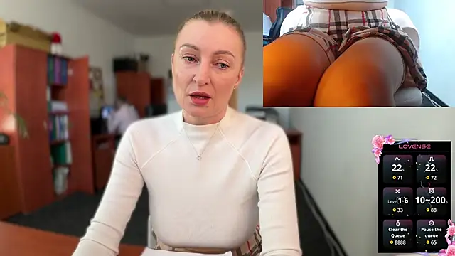 legsLONG online show from February 21, 2025, 8:18 am