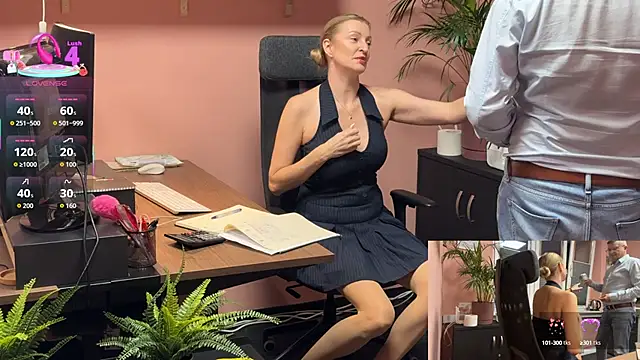 legsLONG online show from September 19, 2025, 3:52 am