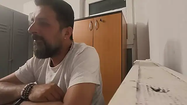 Snapshot of TigerOne19 chatting on August 2, 2026, 7:23 pm TigerOne19 online show from August 2, 2026, 7:23 pm