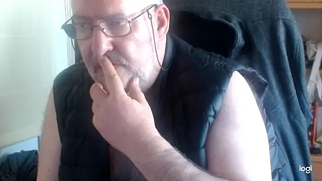 Snapshot of trasnodoluar chatting on April 19, 2026, 3:22 pm trasnodoluar online show from April 19, 2026, 3:22 pm
