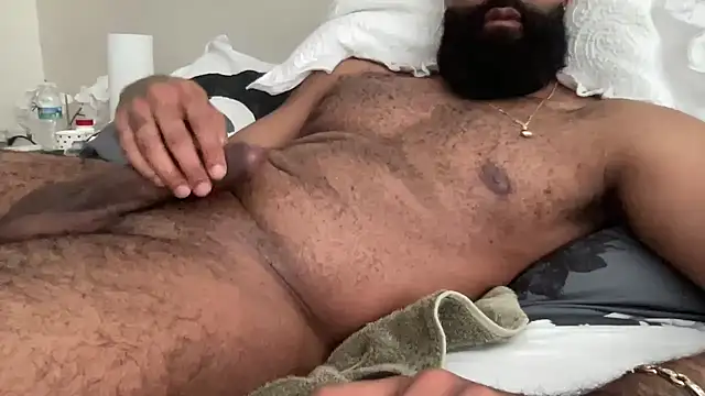 Snapshot of waveonce- chatting on December 5, 2025, 8:16 pm waveonce- online show from December 5, 2025, 8:16 pm