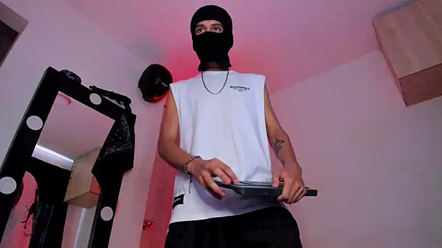 Samuel Suarez online show from December 19, 2025, 2:57 pm