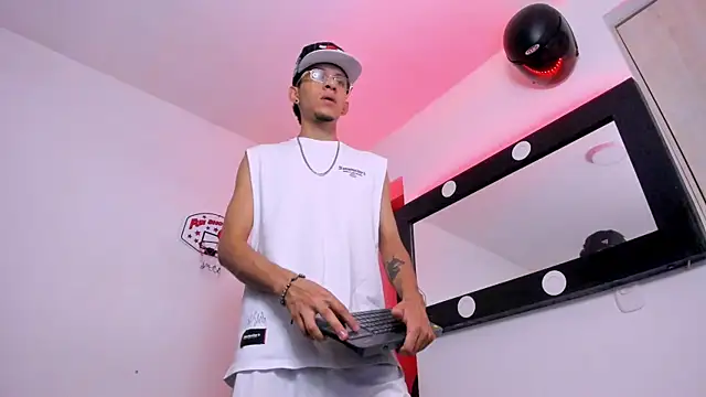 Samuel Suarez online show from July 9, 2026, 3:10 am