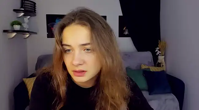 KristinaLoison online show from December 22, 2024, 7:21 pm