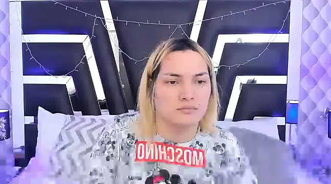 Snapshot of katya_kozlov chatting on March 14, 2025, 6:21 am katya kozlov online show from March 14, 2025, 6:21 am