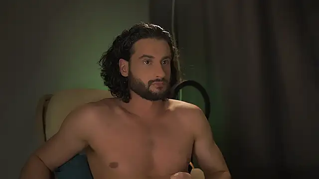 Keen   Luckystrike online show from November 10, 2025, 8:19 pm