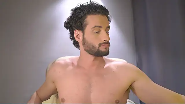 Snapshot of Keen___Luckystrike chatting on February 13, 2026, 3:30 pm Keen Luckystrike online show from February 13, 2026, 3:30 pm