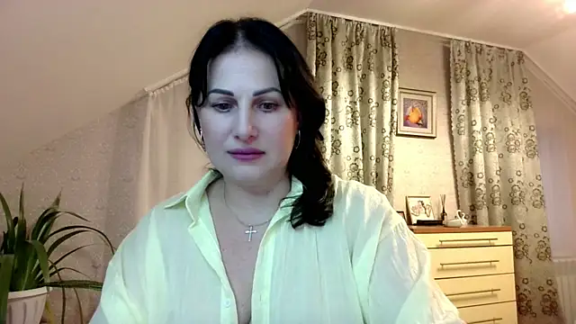 Snapshot of _sarairiti chatting on October 12, 2025, 11:53 am sarairiti online show from October 12, 2025, 11:53 am