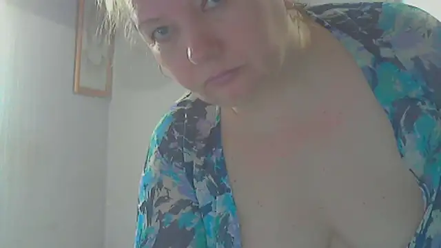 Snapshot of Lusi-777 chatting on April 12, 2026, 9:03 am Lusi-777 online show from April 12, 2026, 9:03 am
