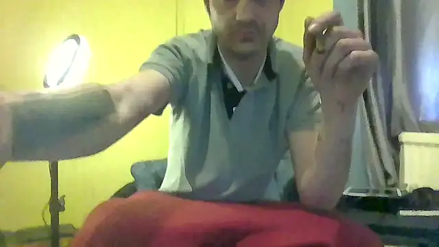 Snapshot of ThatGuyNextDoor1992 chatting on February 22, 2025, 2:41 pm ThatGuyNextDoor1992 online show from February 22, 2025, 2:41 pm