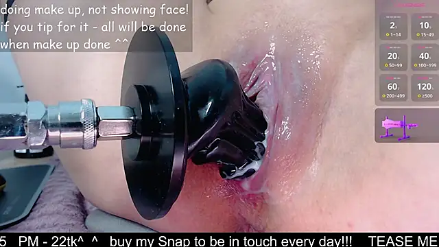 kitty alika online show from November 20, 2025, 12:05 pm