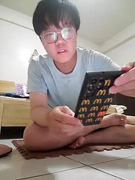 ksshp9502 online show from October 7, 2025, 1:19 pm