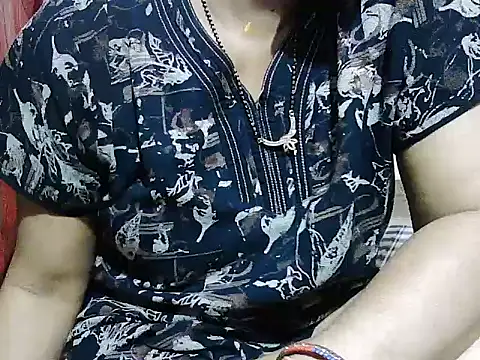 Snapshot of RukminiNew chatting on June 17, 2026, 11:23 am RukminiNew online show from June 17, 2026, 11:23 am