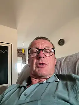 Snapshot of kempsilk chatting on June 11, 2026, 5:22 pm kempsilk online show from June 11, 2026, 5:22 pm
