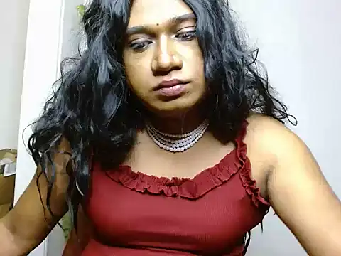 Snapshot of Akhilamolu_the_transsissy chatting on May 14, 2026, 7:31 pm Akhilamolu the transsissy online show from May 14, 2026, 7:31 pm