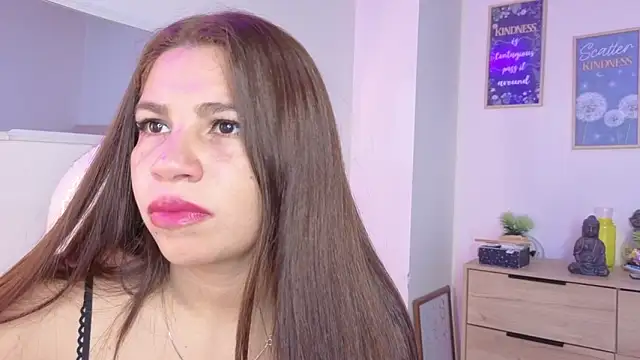 Snapshot of bluee_hazell chatting on March 14, 2026, 11:04 am bluee hazell online show from March 14, 2026, 11:04 am