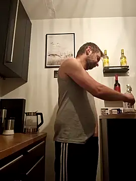 Mjn34 online show from December 15, 2025, 6:17 am