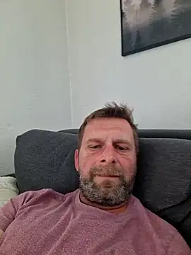 Snapshot of Mjn34 chatting on May 1, 2026, 12:21 pm Mjn34 online show from May 1, 2026, 12:21 pm